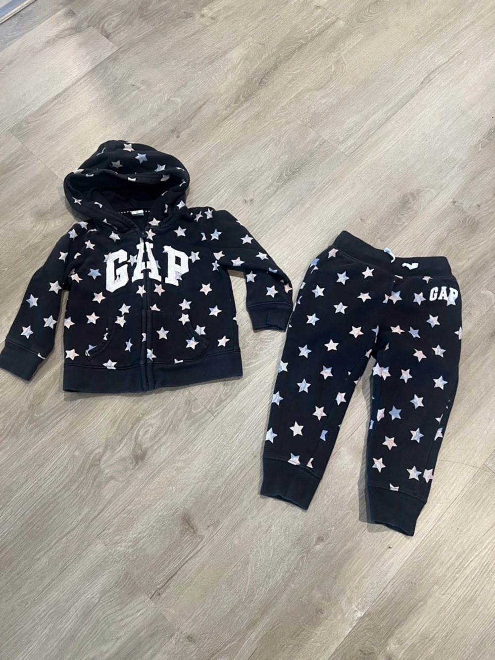 GAP Black Star Print Hoodie & Joggers Set